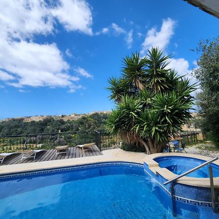 Pool And Fun In Gozo, Great Place To Relax And Enjoy Nature Ghajn il-Kbira  エクステリア 写真