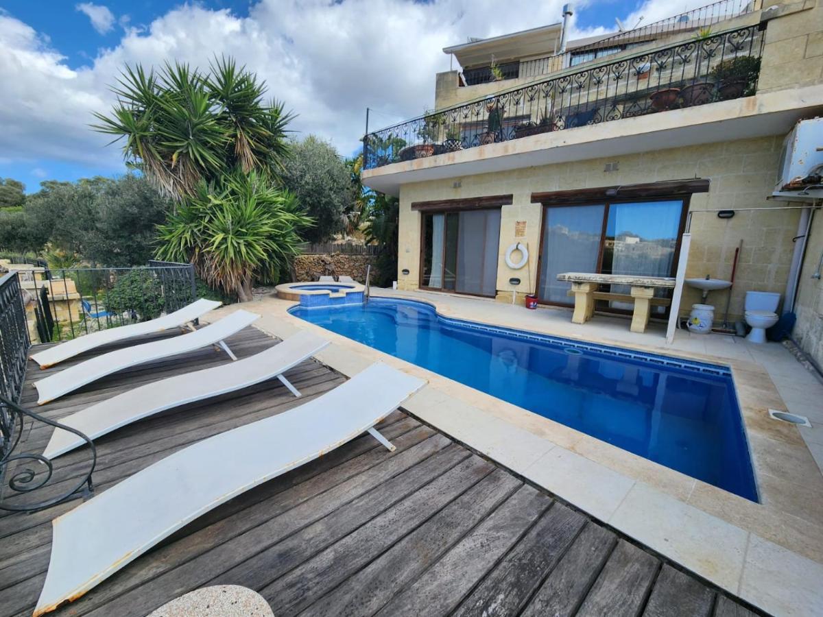 Pool And Fun In Gozo, Great Place To Relax And Enjoy Nature Ghajn il-Kbira  エクステリア 写真