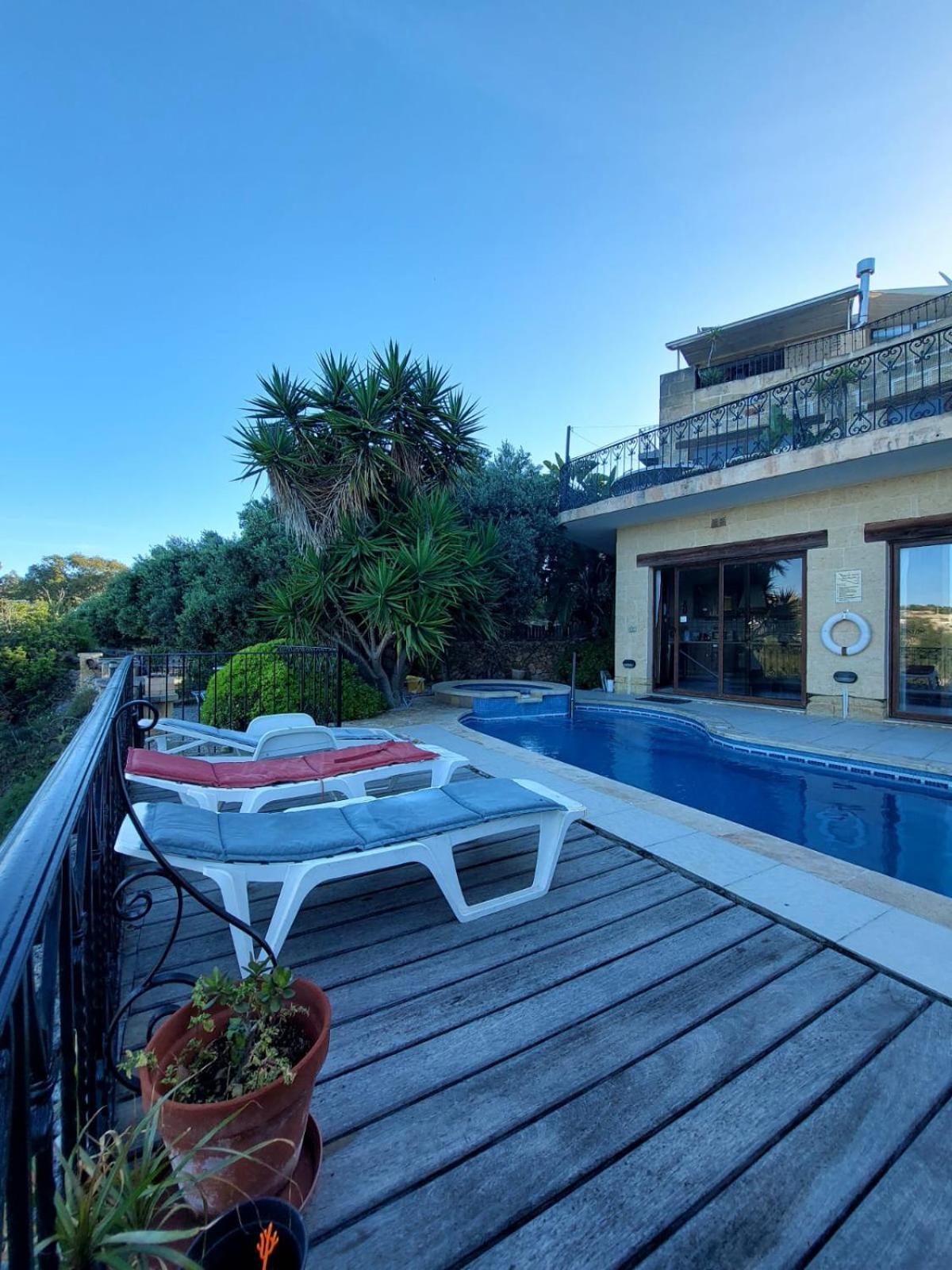 Pool And Fun In Gozo, Great Place To Relax And Enjoy Nature Ghajn il-Kbira  エクステリア 写真